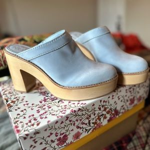 ANTONIO MELANI WHITE SHOES NEW IN BOX SIZE 8